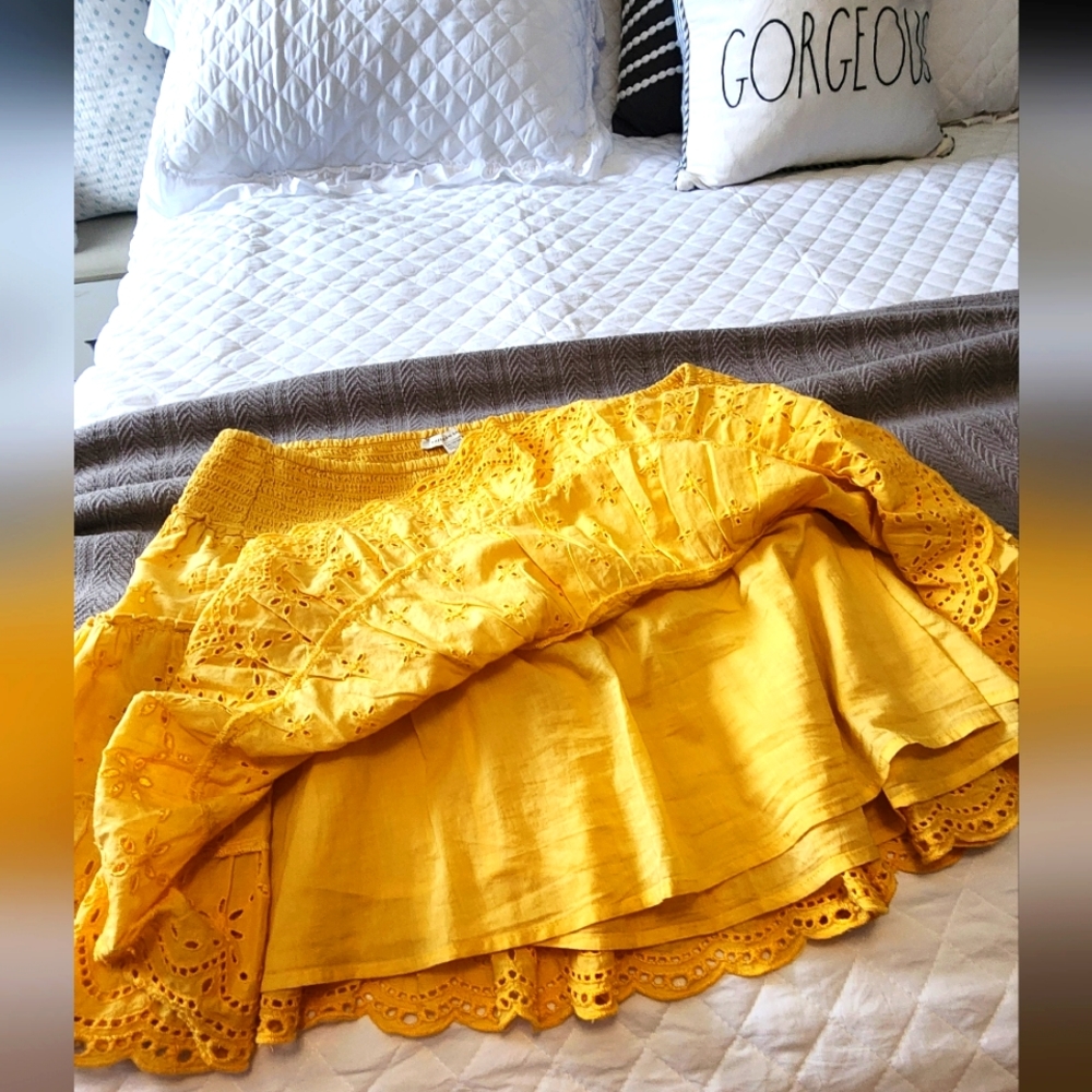 Aerie ruffle skirt